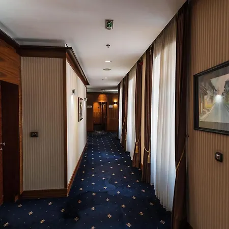 Europe Szálloda 5*