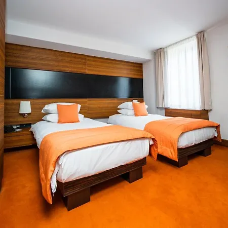 Europe Hotel SJJ